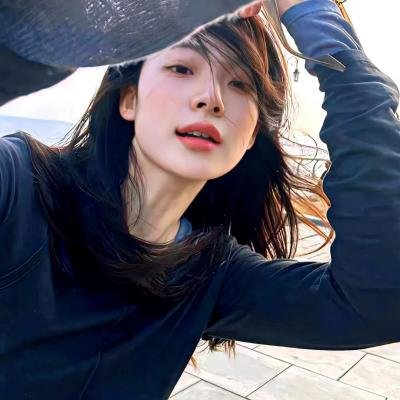 少女们向荒野进发
